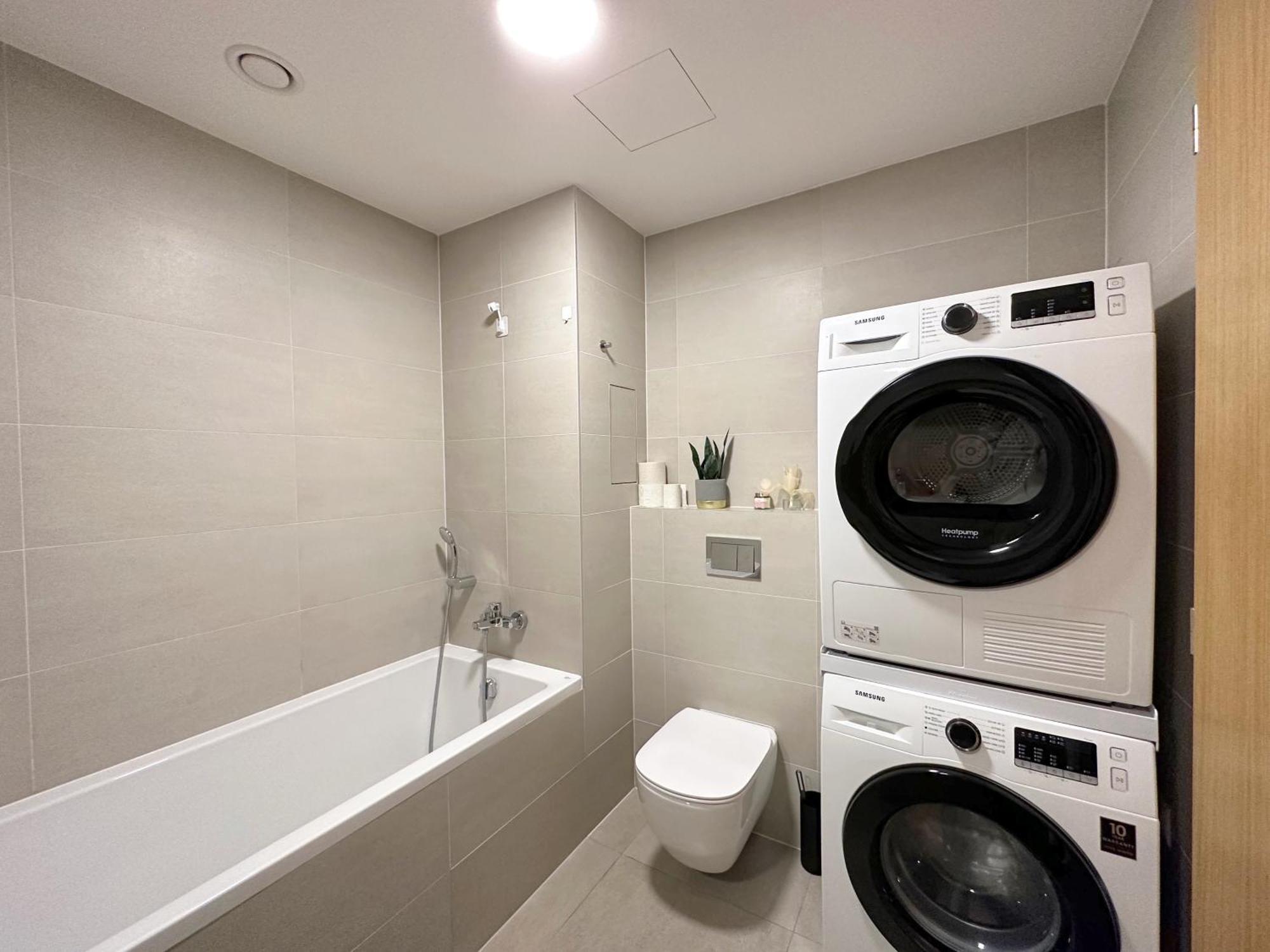 Apartment With Free Parking In Прага Экстерьер фото